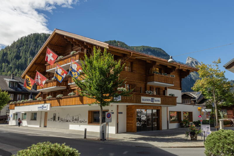 Hauptsitz Saanen Bank Saanen Hauptsitz Saanen Bank Saanen